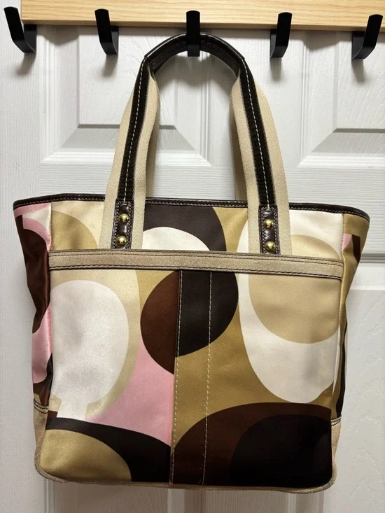 Coach VINTAGE G05M-8F33 Hamptons Optic Scarf Print w Tan Suede Bottom Tote EUC - Picture 5 of 15